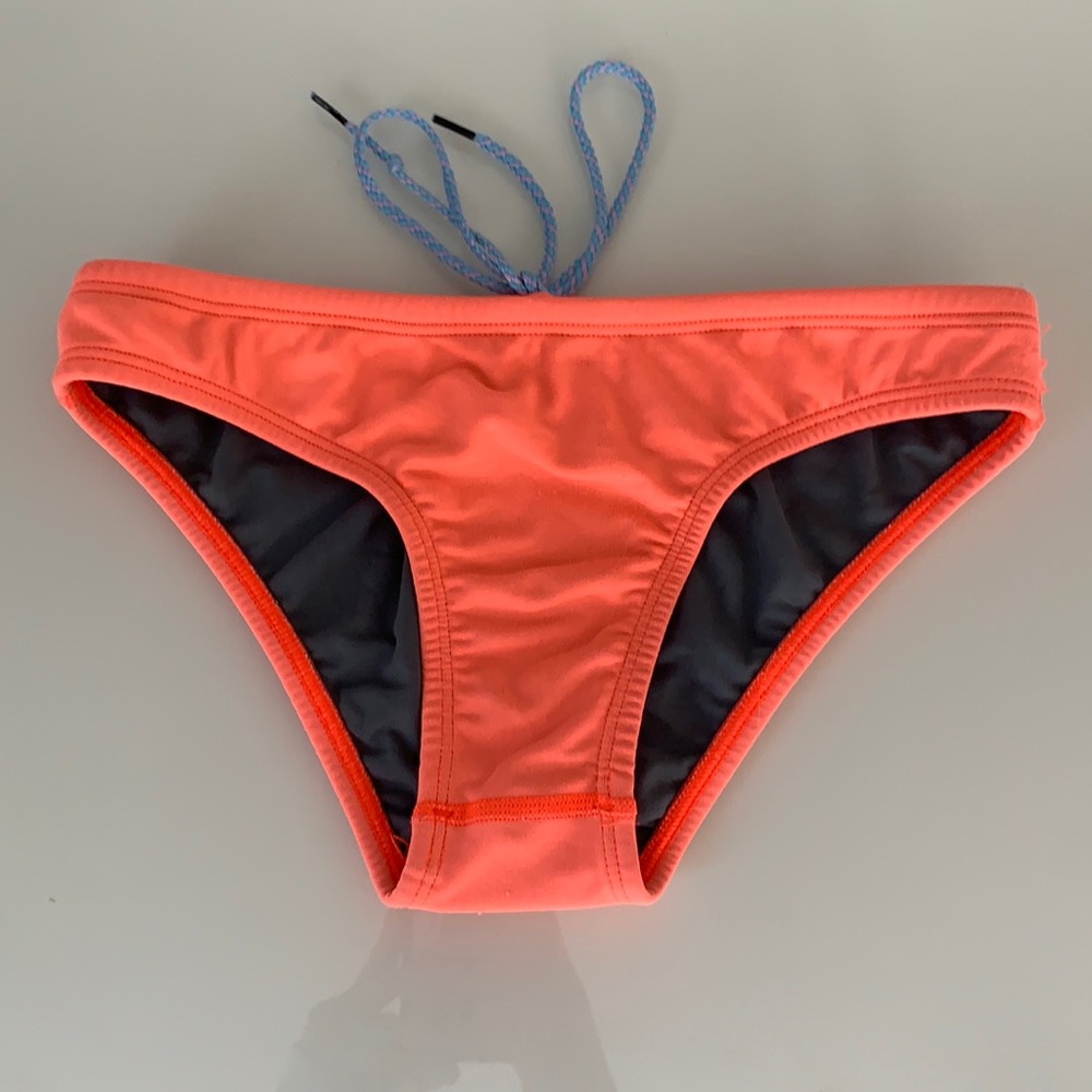 Bikini bottom